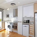 아파트 Guestready - Modern Flat With Terrace In *